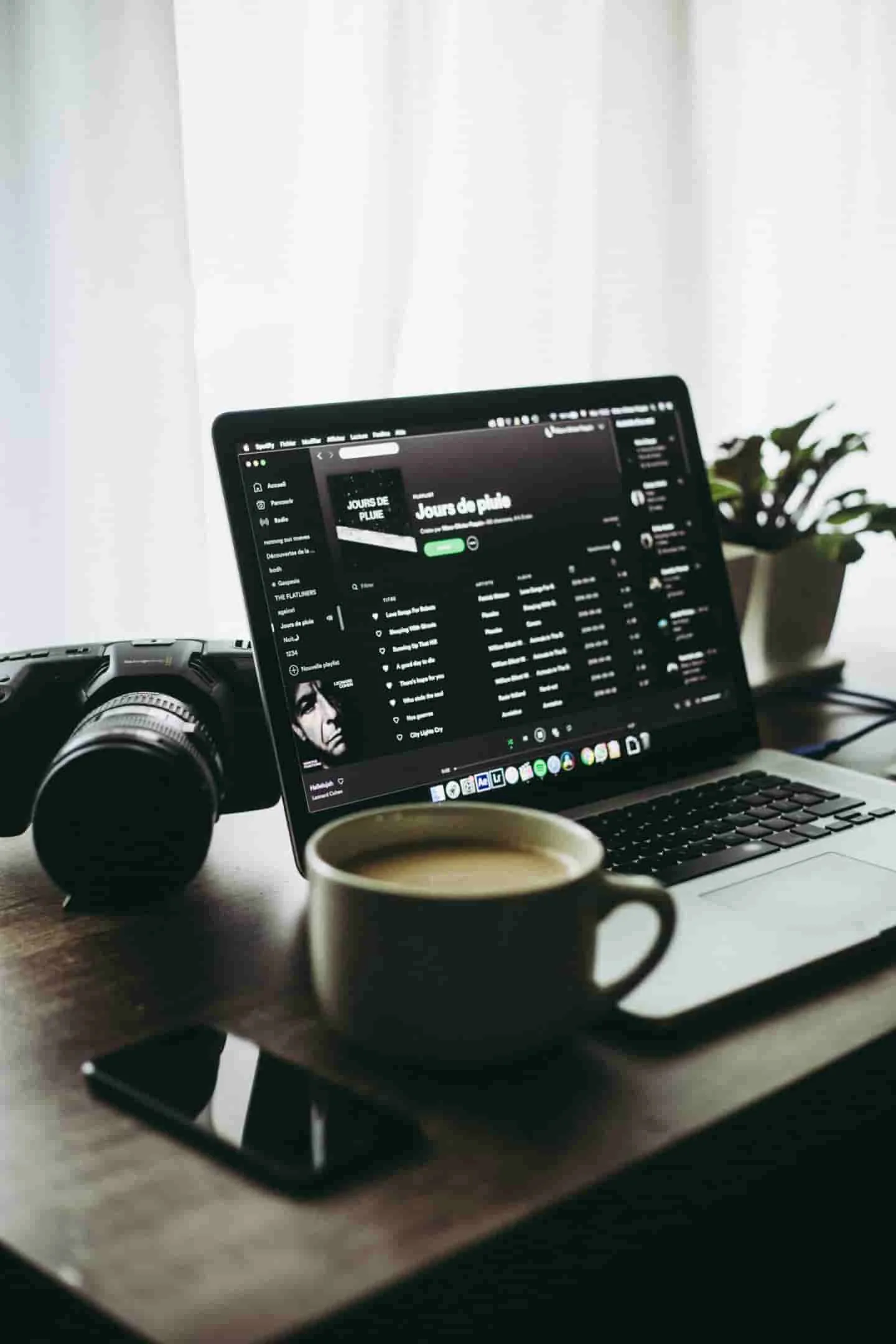 how to get on spotify editorial playlists