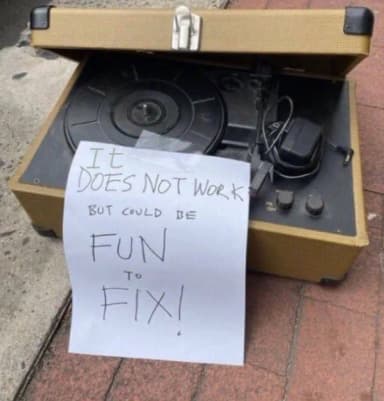 Wrong way to contact Spotify playlist curators meme