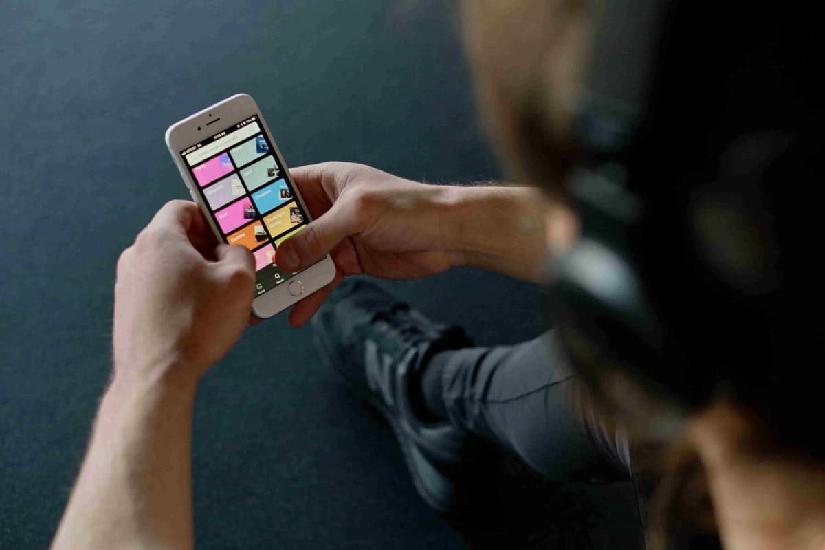 how to create your own spotify artist playlist